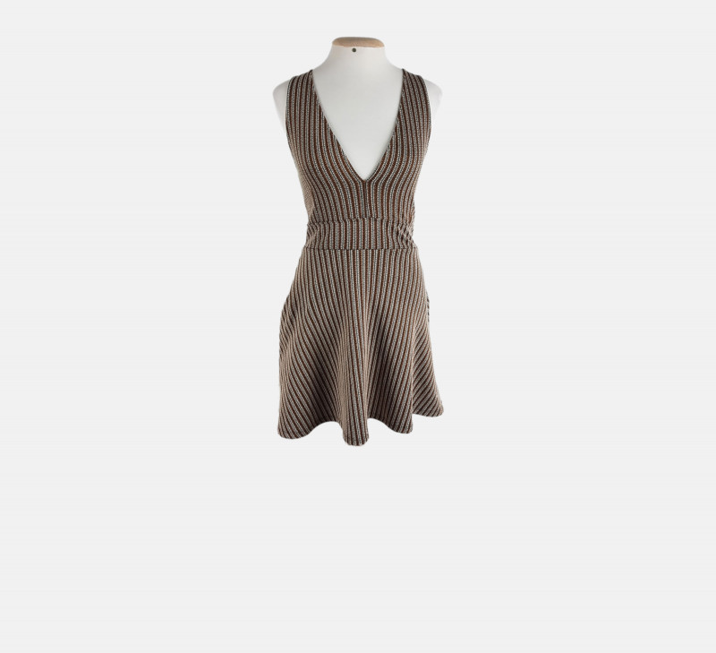 Robe courte S PULL AND BEAR